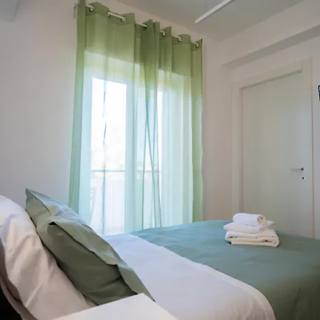 Pellarooms Quality Beb Bed & Breakfast *