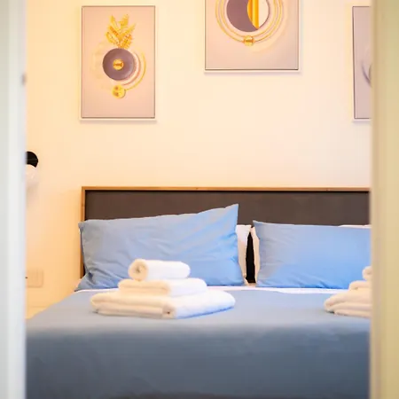 Pellarooms Quality Beb Bed & Breakfast 4*