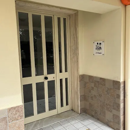 Oda ve Kahvaltı Pellarooms Quality Beb Pellaro